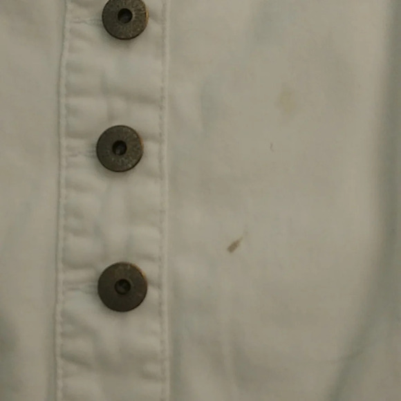 ROZ & ALI BUTTON FRONT, KNEE LENGTH, STRETCH DENIM SKIRT - Picture 4 of 9